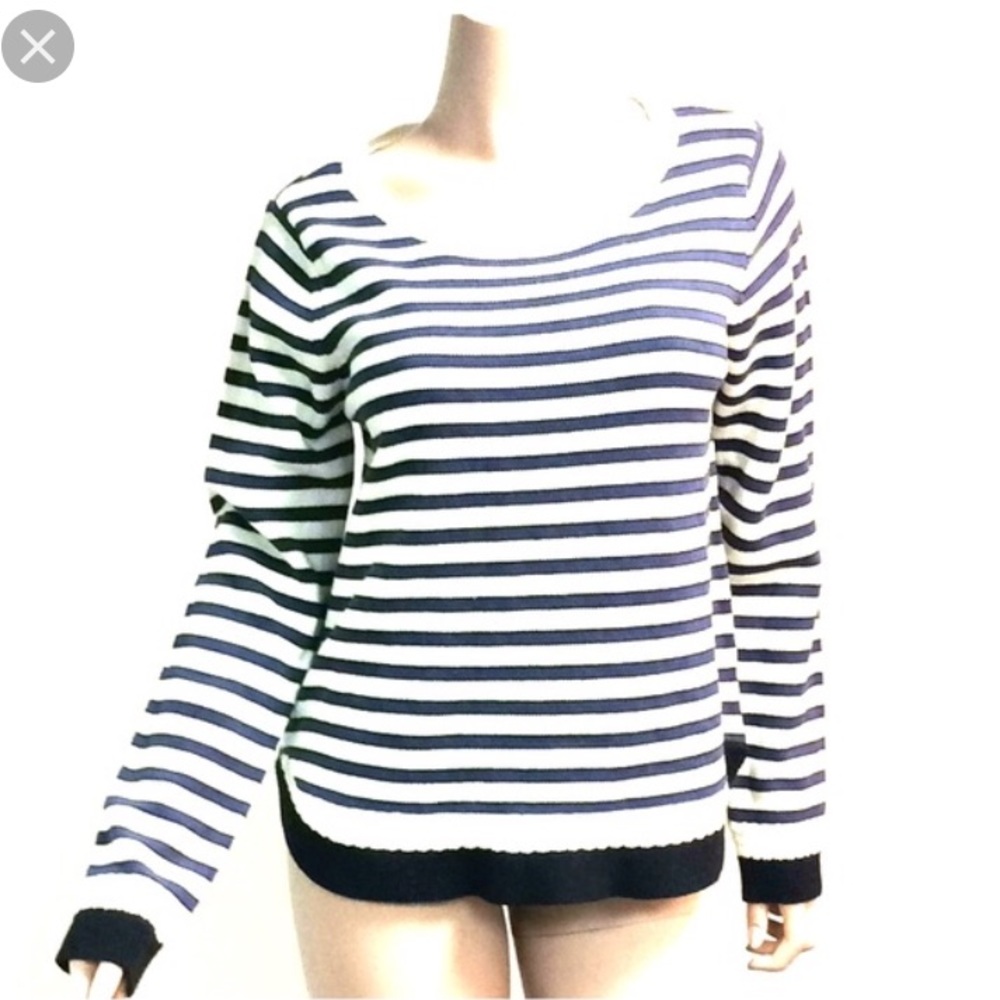 Beautiful striped sweater!